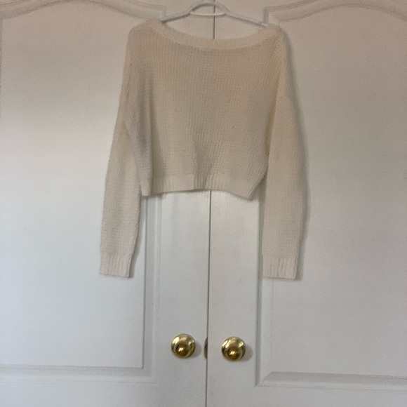 White cropped sweater - Picture 2 of 5